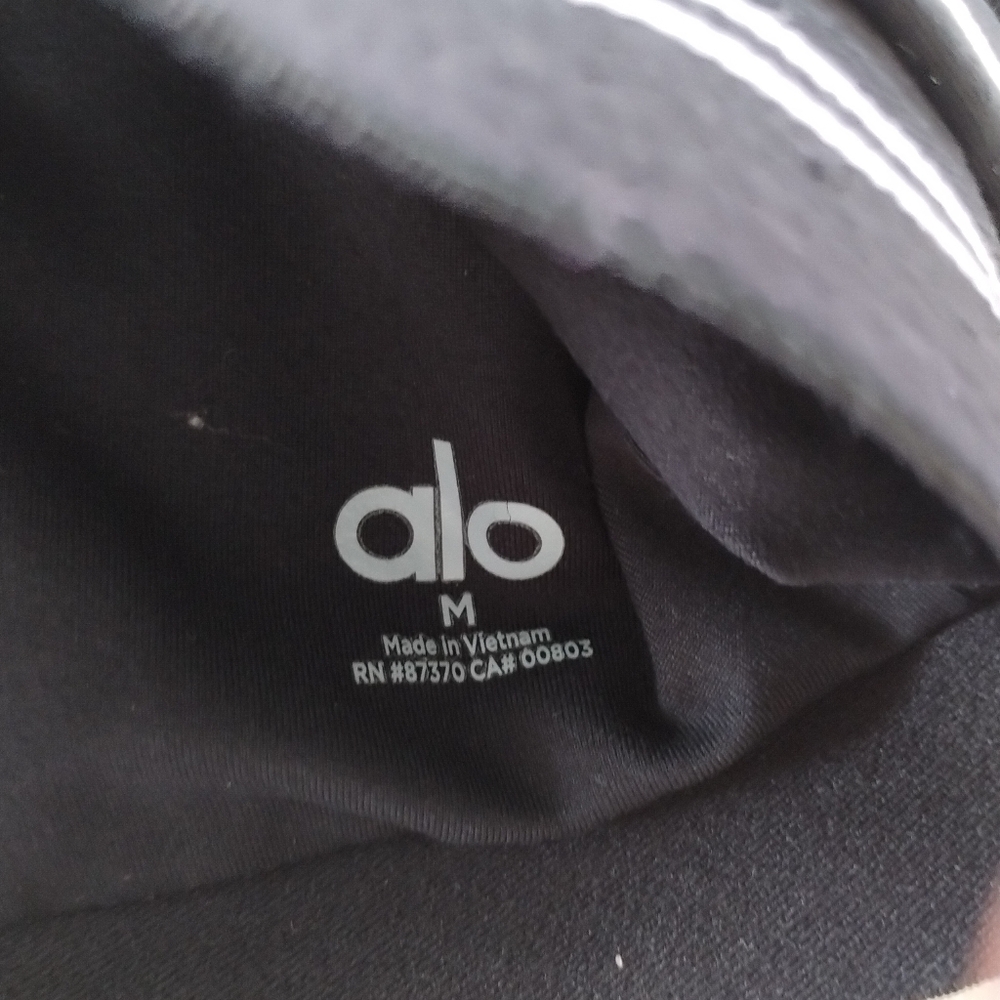 ALO Airbrush High Waist Black Leggings With Sports Bra Medium - Picture 7 of 10